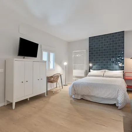 בית נופש Nomad Hub Tenerife *