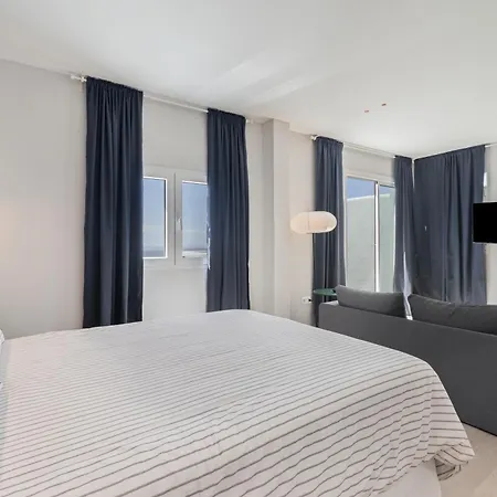 בית נופש Nomad Hub Tenerife *