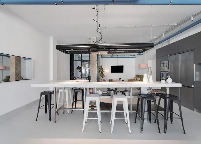 Nomad Hub Tenerife Nyaraló